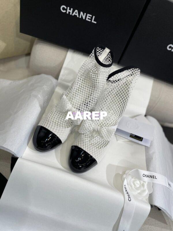 Replica Chanel Mary Jane Resille, Kid Suede & Patent Calfskin G40097 White 16