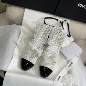 Replica Chanel Mary Jane Resille, Kid Suede & Patent Calfskin G40101 White