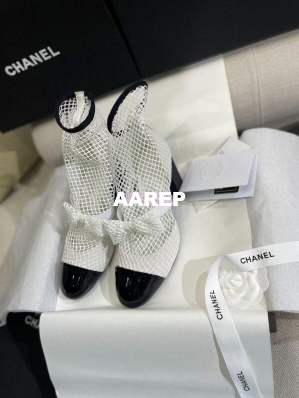 Replica Chanel Mary Jane Resille, Kid Suede & Patent Calfskin G40097 White 23