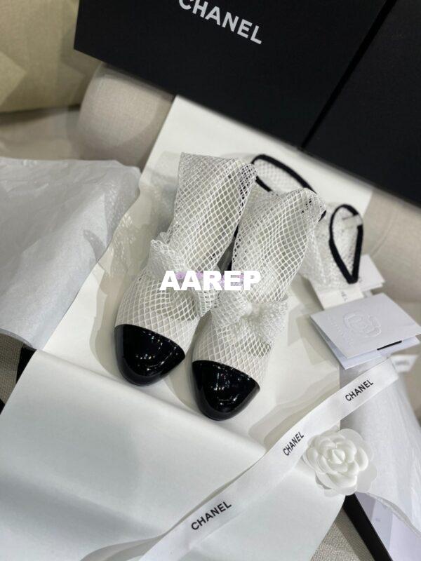 Replica Chanel Mary Jane Resille, Kid Suede & Patent Calfskin G40101 White 3