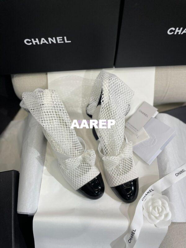 Replica Chanel Mary Jane Resille, Kid Suede & Patent Calfskin G40101 White 17