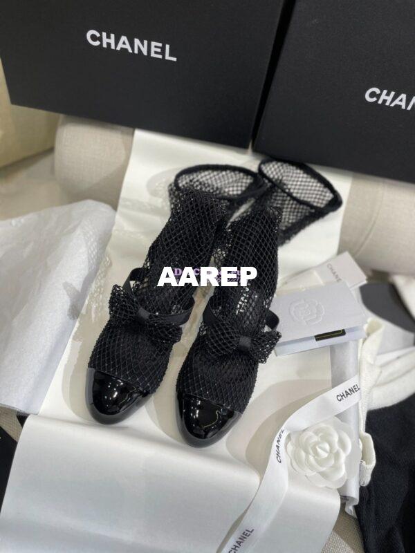Replica Chanel Mary Jane Resille, Strass, Kid Suede & Patent Calfskin G40101 Black 6