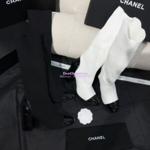 Replica Chanel Short Boots in Knit & Patent Calfskin G40134 White Black 2