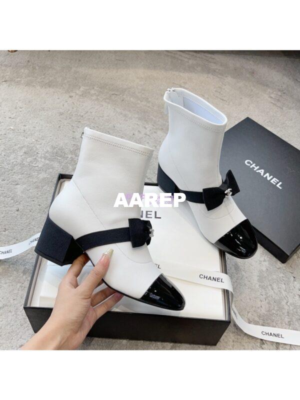 Replica Chanel Short Boots in Stretch Lambskin & Patent Calfskin G40099 White Black 4