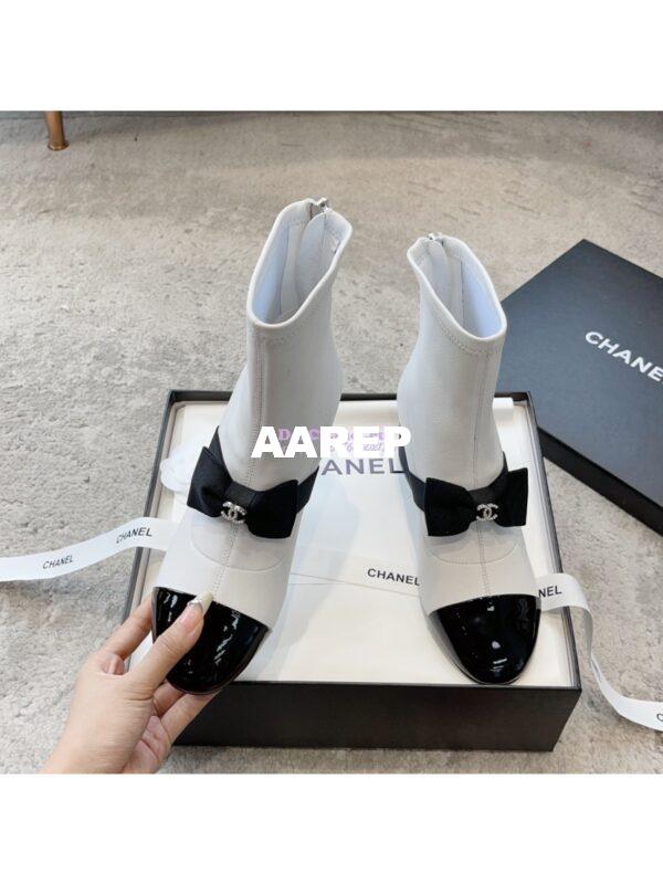 Replica Chanel Short Boots in Stretch Lambskin & Patent Calfskin G40099 White Black 9