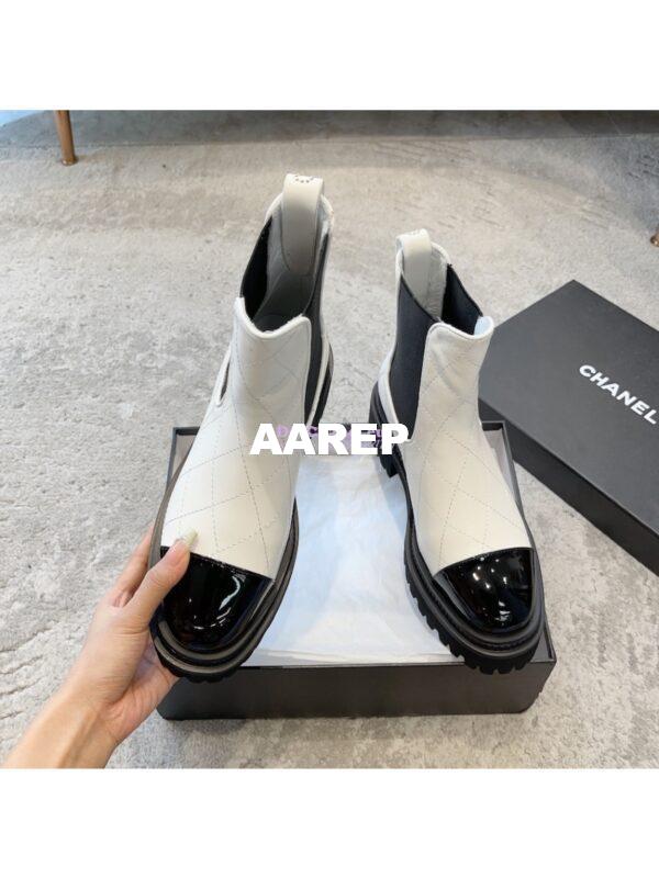 Replica Chanel Short Boots in Calfskin & Patent Calfskin G45087 White & Black 7