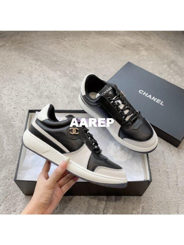 Replica Chanel 23C Trainers Lambskin & Suede Calfskin G45212 Black White 4