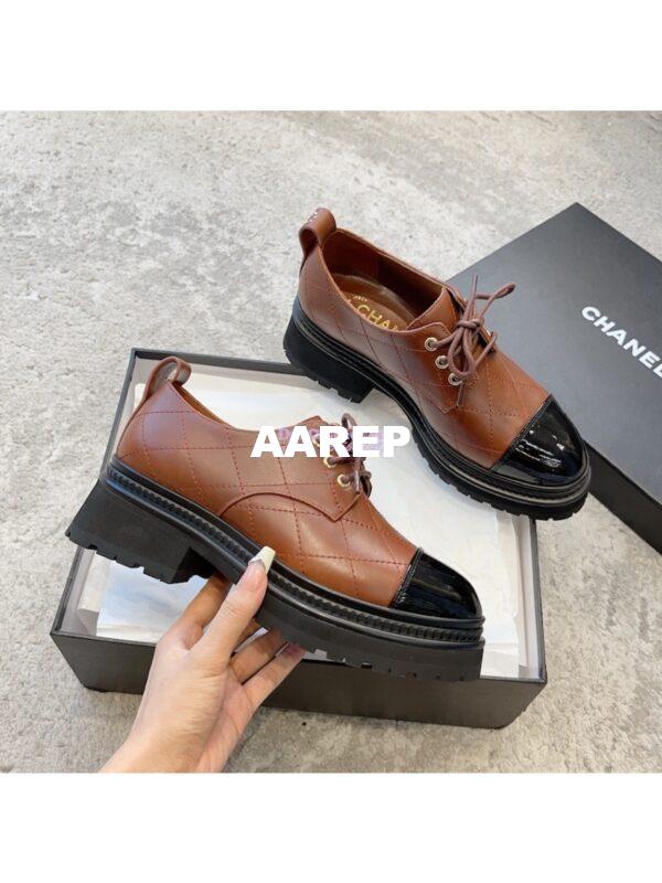 Replica Chanel Lace-Up Shoes in Calfskin & Patent Calfskin G45075 Light Brown & Black 3