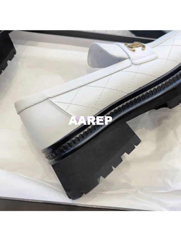 Replica Chanel Moccasins in Calfskin G45074 White 9