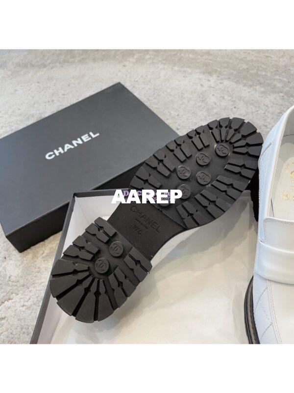 Replica Chanel Moccasins in Calfskin G45074 White 11