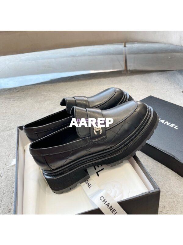 Replica Chanel Moccasins in Calfskin G45074 Black 4