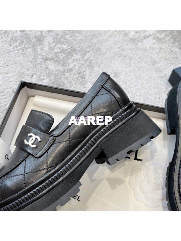 Replica Chanel Moccasins in Calfskin G45074 Black 10