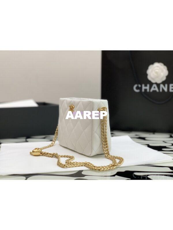 Replica Chanel Small Hobo Heart Chain Grained Calfskin AS3830 White 4