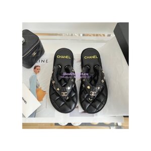 Replica Chanel 23P Lambskin Padded Thong with Charms G39860 2