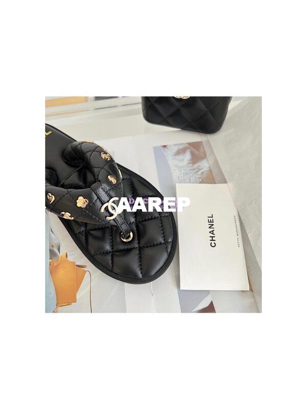 Replica Chanel 23P Lambskin Padded Thong with Charms G39860 6