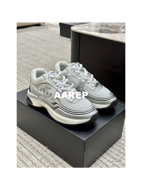 Replica Chanel Fabric & Laminated Sneakers G39792 T02 3