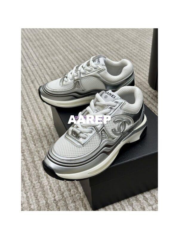 Replica Chanel Fabric & Laminated Sneakers G39792 T02 5