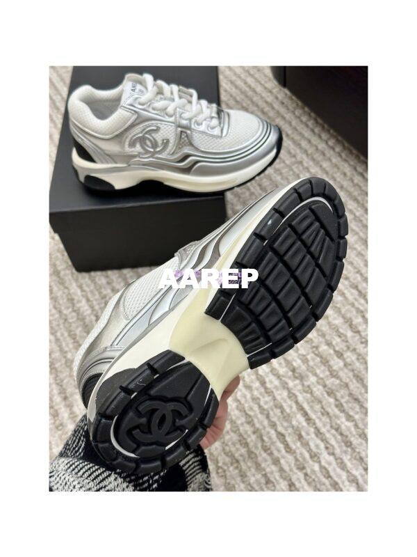 Replica Chanel Fabric & Laminated Sneakers G39792 T02 11
