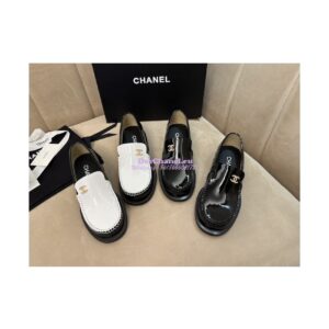 Replica Chanel 23C Shiny Calfskin Loafer G39447