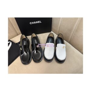 Replica Chanel 23C Shiny Calfskin Loafer G39447 2