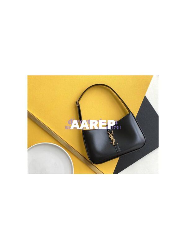 Replica YSL Saint Laurent Le 5 à 7 hobo bag in black calfskin smooth leather 4