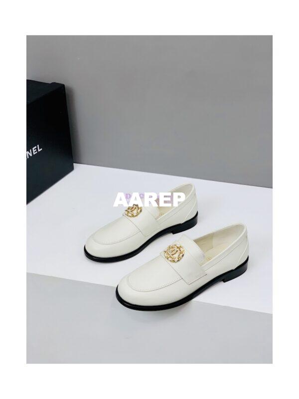 Replica Chanel Calfskin CC Crystals Loafers Calfskin G39606 White 6