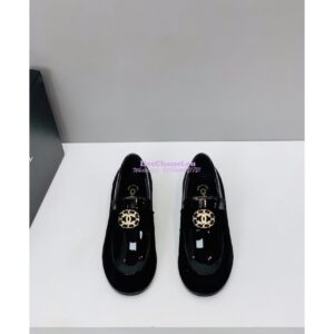 Replica Chanel Calfskin CC Crystals Loafers Patent Calfskin & Kidskin G39606 Black 2