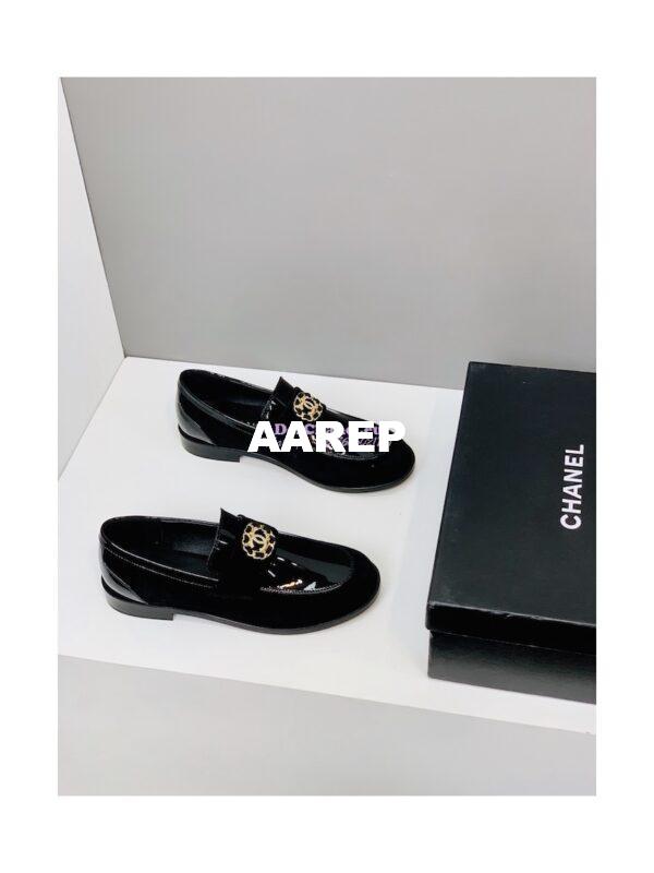 Replica Chanel Calfskin CC Crystals Loafers Patent Calfskin & Kidskin G39606 Black 7