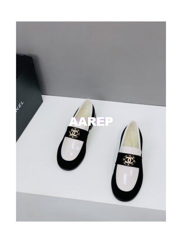 Replica Chanel Calfskin CC Crystals Loafers Patent Calfskin & Kidskin G39606 White Black 5