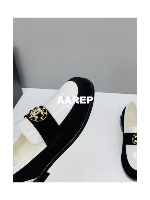 Replica Chanel Calfskin CC Crystals Loafers Patent Calfskin & Kidskin G39606 White Black 10