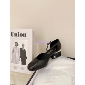 Replica Chanel Mary Janes Shiny Goatskin with Pearls G39250 Black