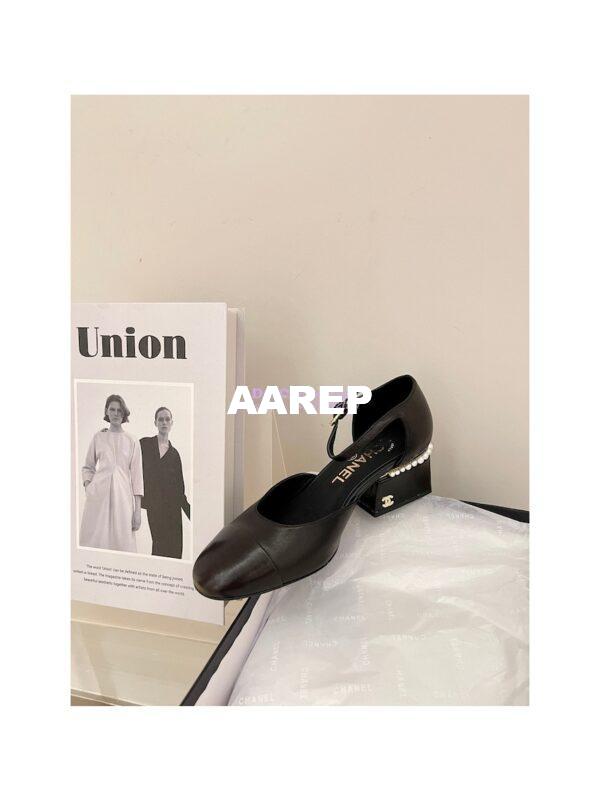 Replica Chanel Mary Janes Shiny Goatskin with Pearls G39250 Black 3