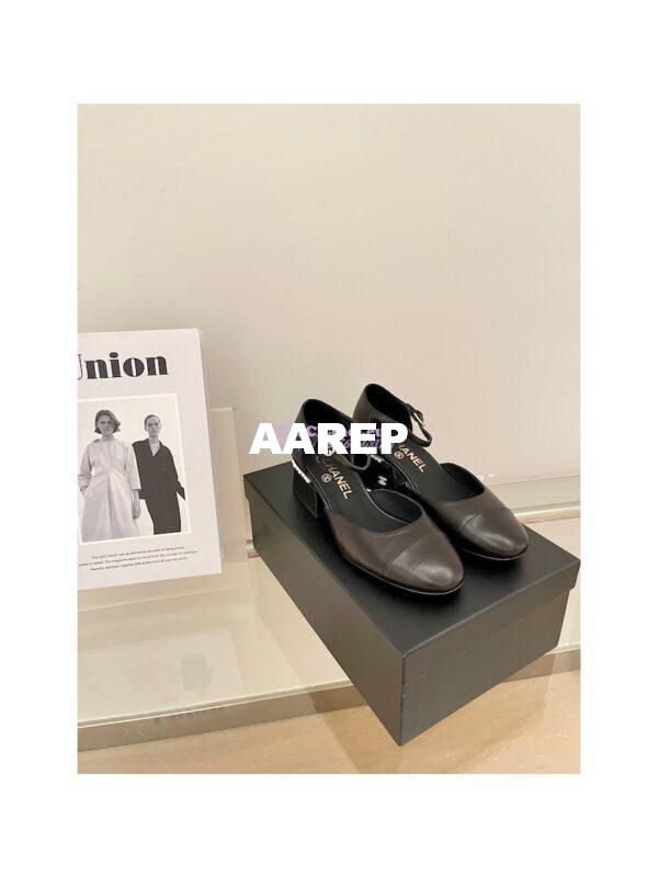 Replica Chanel Mary Janes Shiny Goatskin with Pearls G39250 Black 5