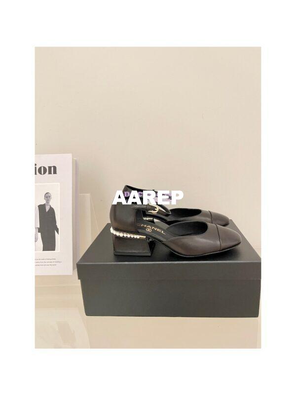 Replica Chanel Mary Janes Shiny Goatskin with Pearls G39250 Black 6