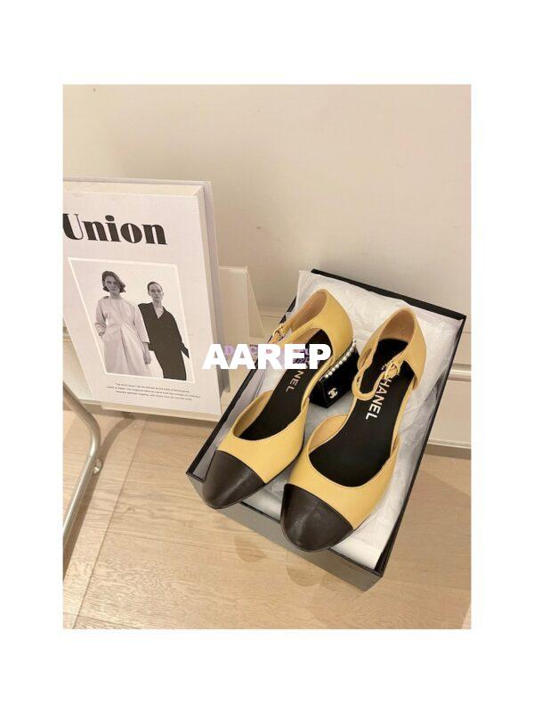 Replica Chanel Mary Janes Shiny Goatskin with Pearls G39250 Beige Black 5