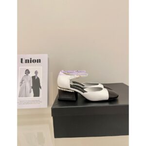 Replica Chanel Mary Janes Shiny Goatskin with Pearls G39250 White Black 2