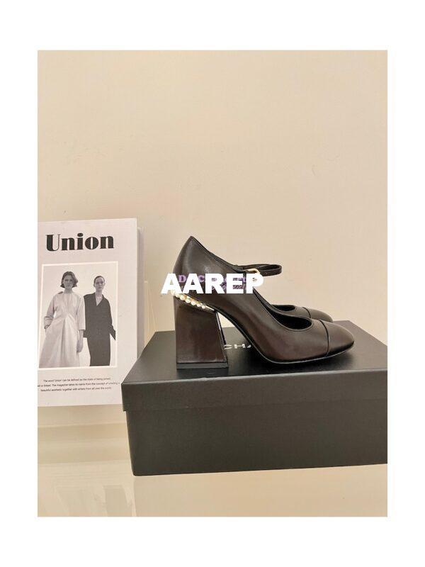 Replica Chanel Open Shoes Shiny Goatskin with Pearls G39245 Black 3