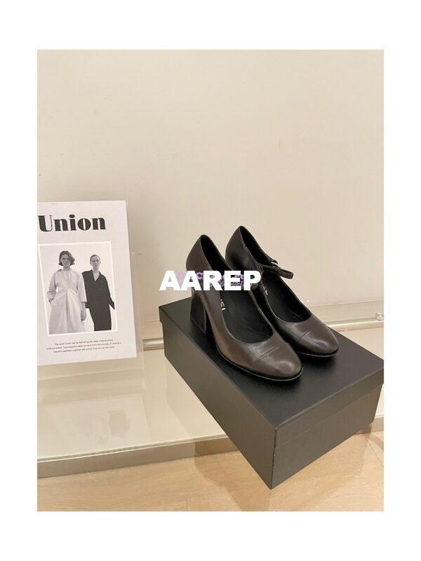 Replica Chanel Open Shoes Shiny Goatskin with Pearls G39245 Black 5
