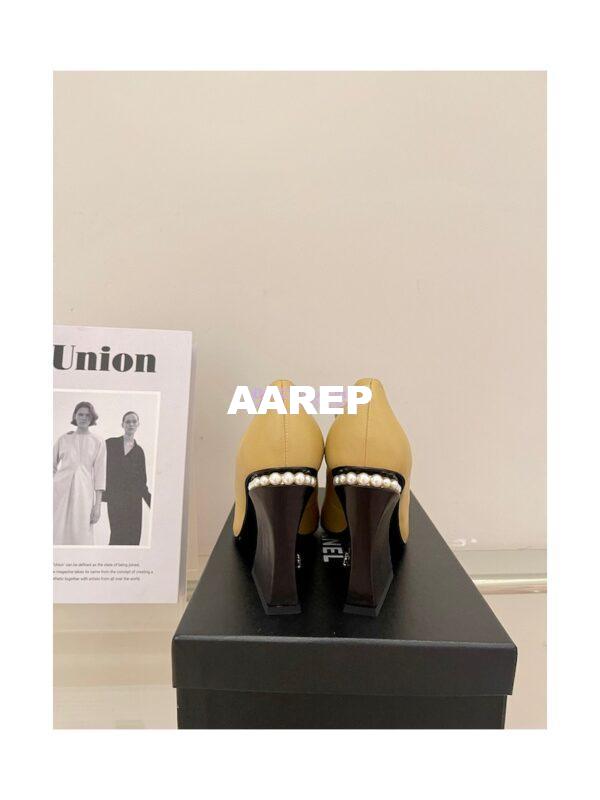 Replica Chanel Open Shoes Shiny Goatskin with Pearls G39245 Beige & Black 4