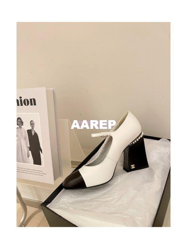 Replica Chanel Open Shoes Shiny Goatskin with Pearls G39245 White & Black 5