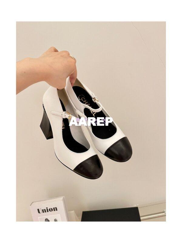 Replica Chanel Open Shoes Shiny Goatskin with Pearls G39245 White & Black 8