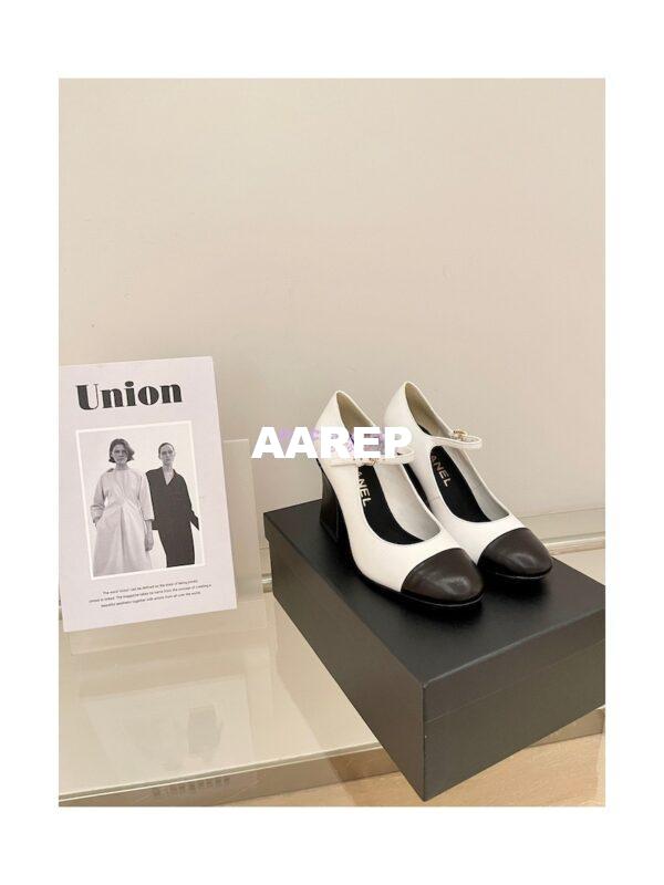 Replica Chanel Open Shoes Shiny Goatskin with Pearls G39245 White & Black 9