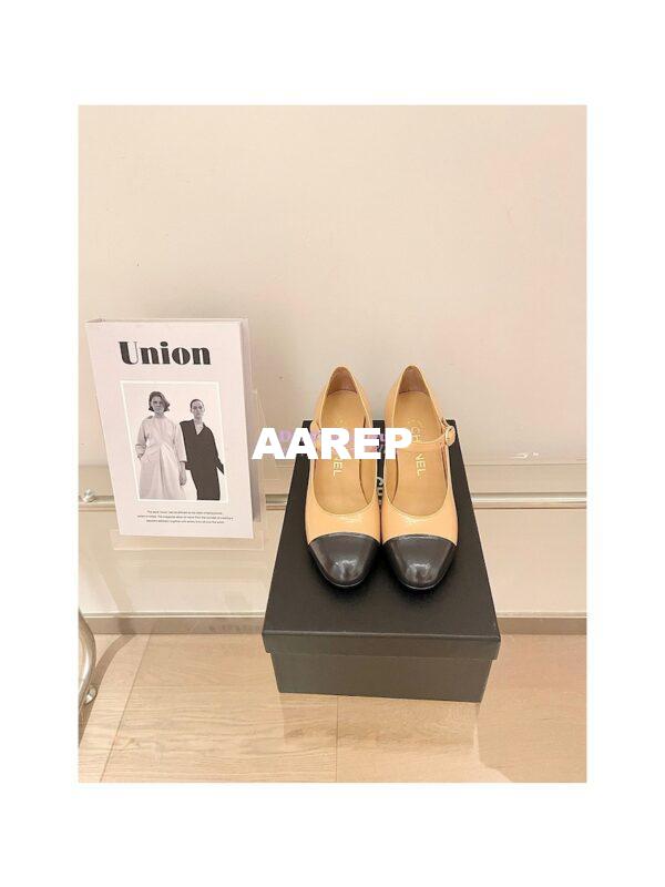 Replica Chanel Open Shoes Shiny Goatskin G39110 Beige & Dark Gray 3