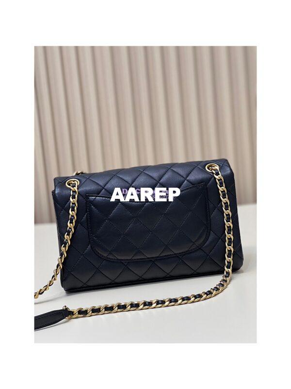 Replica Chanel 22SS Flap Bag in Lambskin AS3897 Black 11