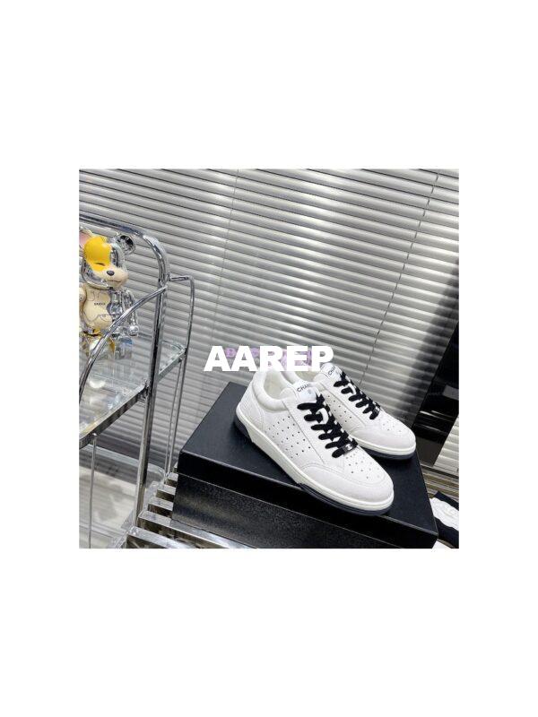 Replica Chanel Suede Calfskin Trainers G39225 White 4