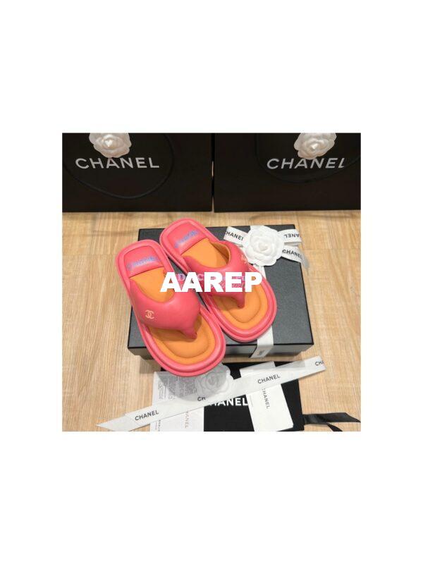 Replica Chanel 22P Lambskin Padded Pool Thong Logo Mule Flats G38888 3