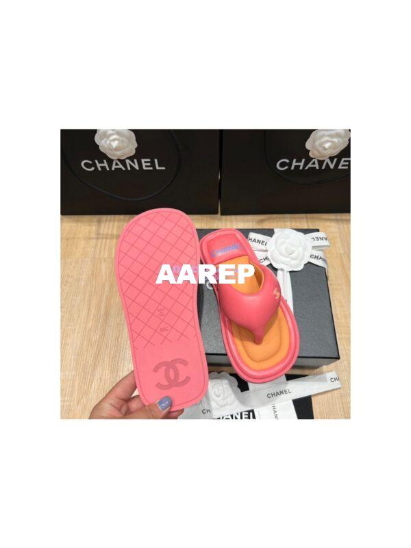 Replica Chanel 22P Lambskin Padded Pool Thong Logo Mule Flats G38888 9