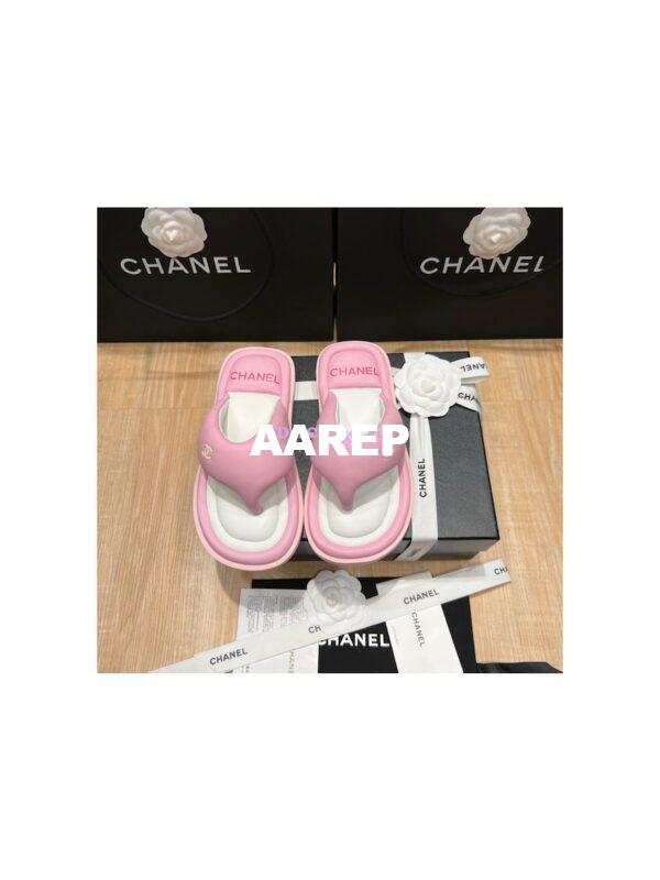 Replica Chanel 22P Lambskin Padded Pool Thong Logo Mule Flats G38888 10