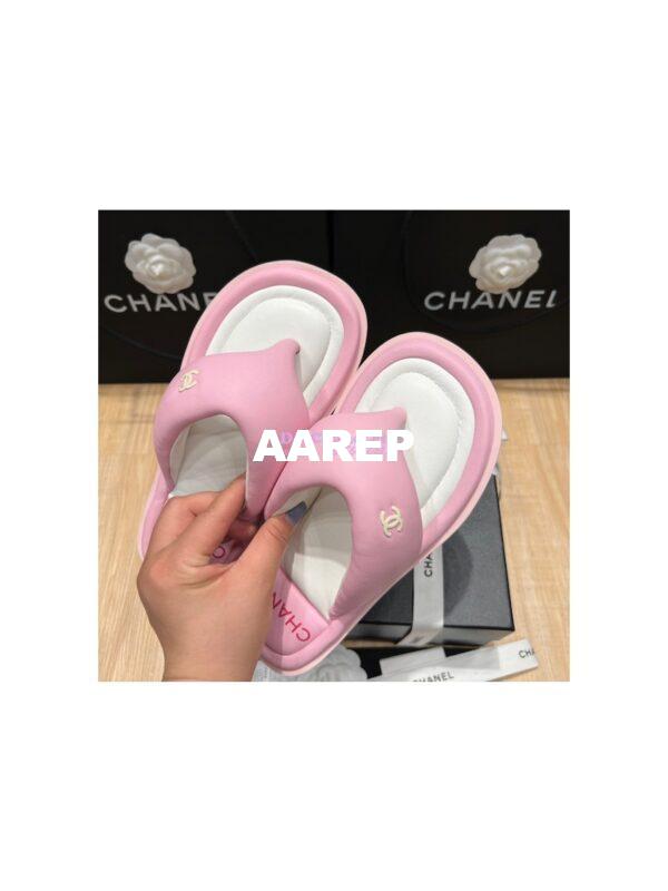 Replica Chanel 22P Lambskin Padded Pool Thong Logo Mule Flats G38888 15