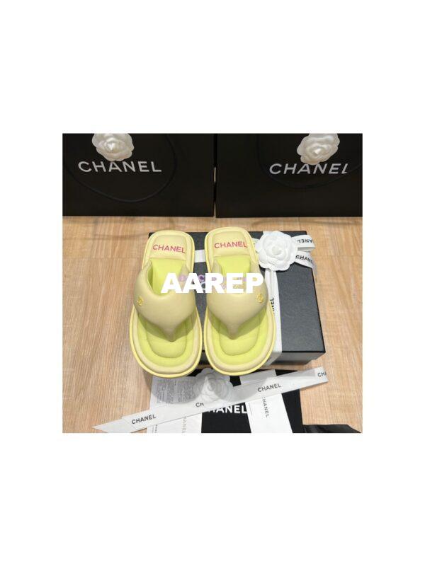 Replica Chanel 22P Lambskin Padded Pool Thong Logo Mule Flats G38888 18